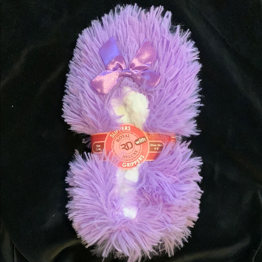 NWT Lavender Slipper Grippers in S/M